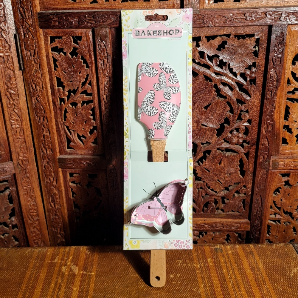 NWT Bakeshop Pink Butterfly Spatula and Butterfly Metal Cookie Cutter